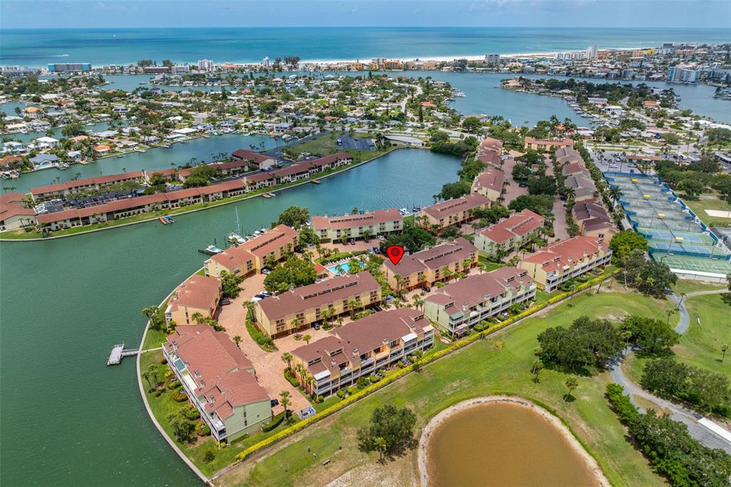 533 SANDY HOOK ROAD, TREASURE ISLAND, FL — photo 2 of 30