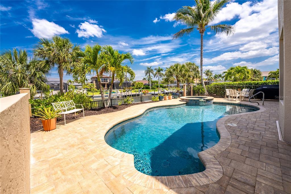 3337 SUNSET KEY CIRCLE, PUNTA GORDA, FL — photo 5 of 30