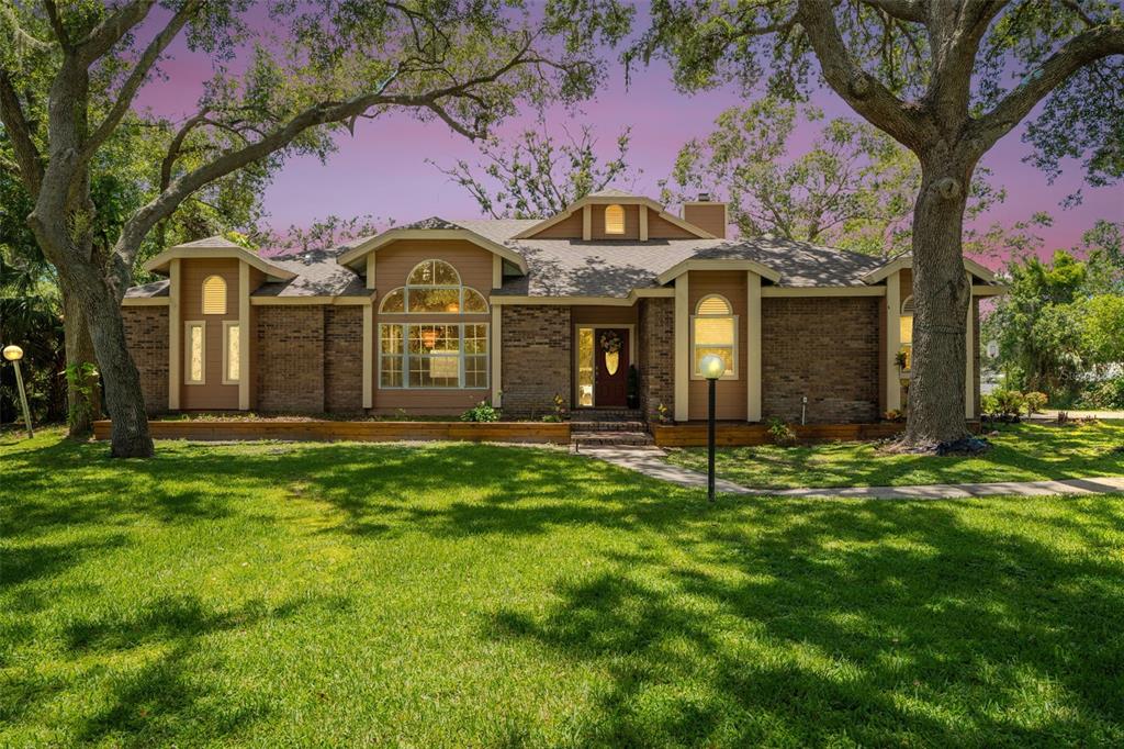 6253 MURIWOOD COURT