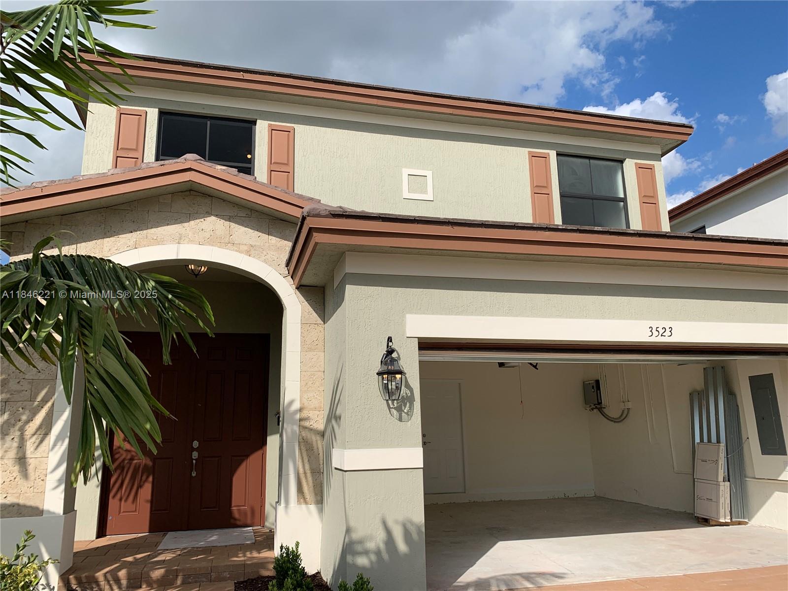 3523 W 105th Pl, Hialeah FL 33018