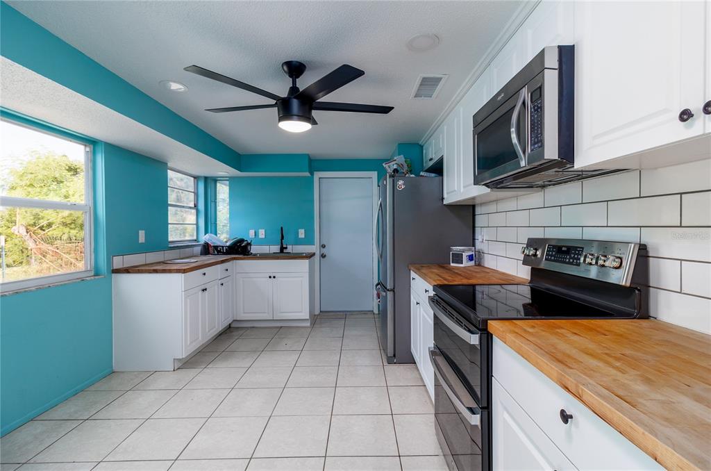 8119 SAN JACINTO AVENUE, NORTH PORT, FL — photo 4 of 14