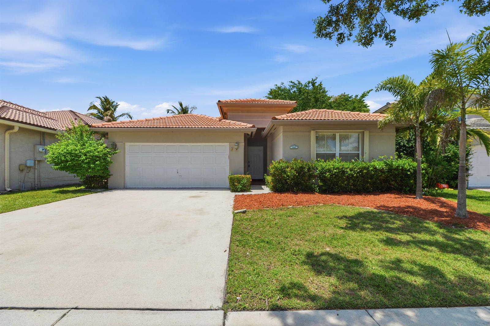 345 W Cypress Cove Circle, Davie FL 33325