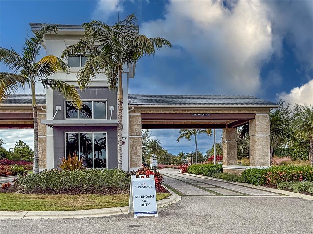 3263 ALBA CIRCLE, BRADENTON, FL — photo 3 of 30