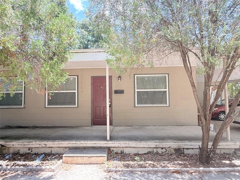 1304 BROWNING STREET