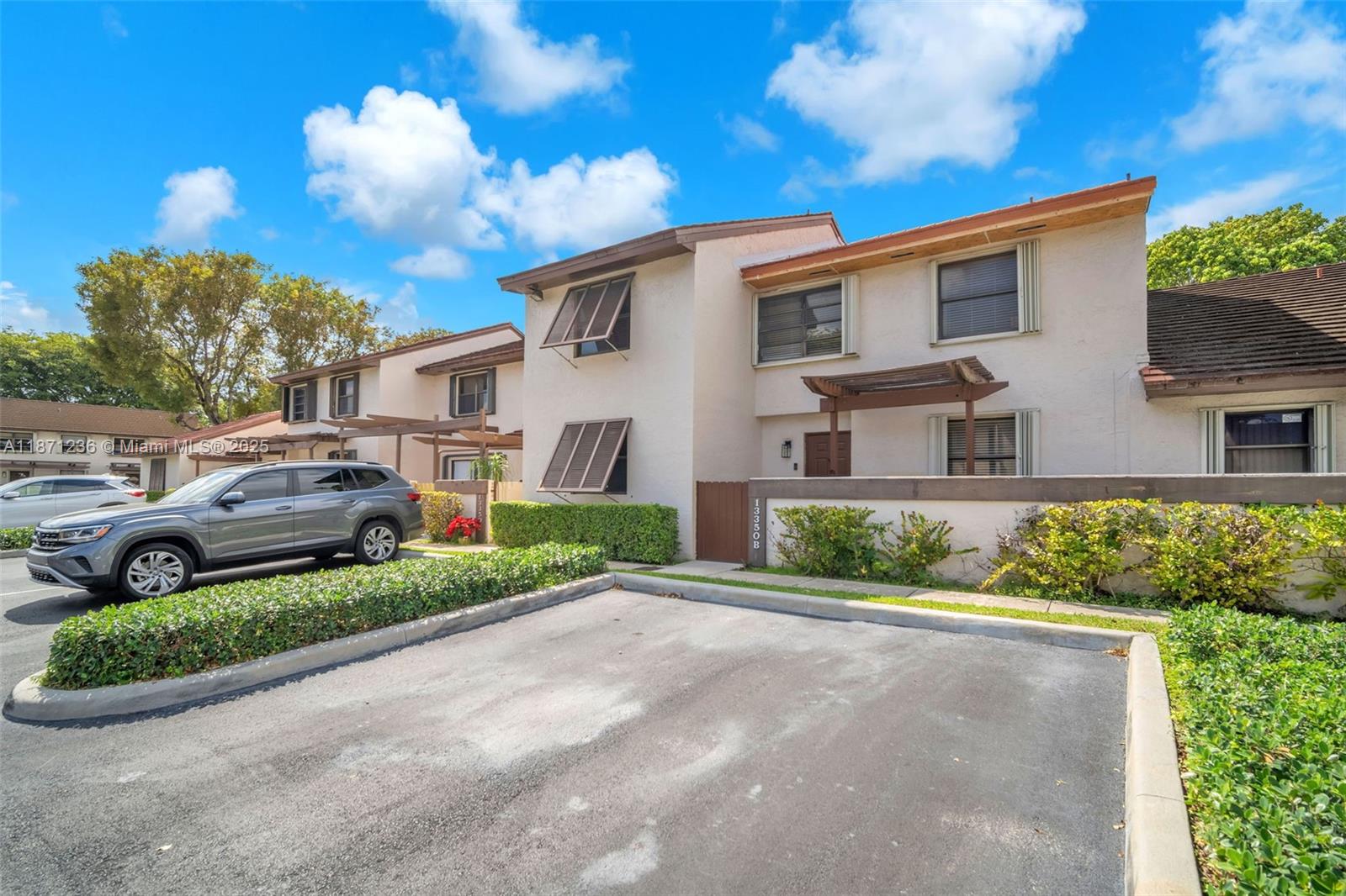 13350 SW 88th Ter # B, Miami FL 33186