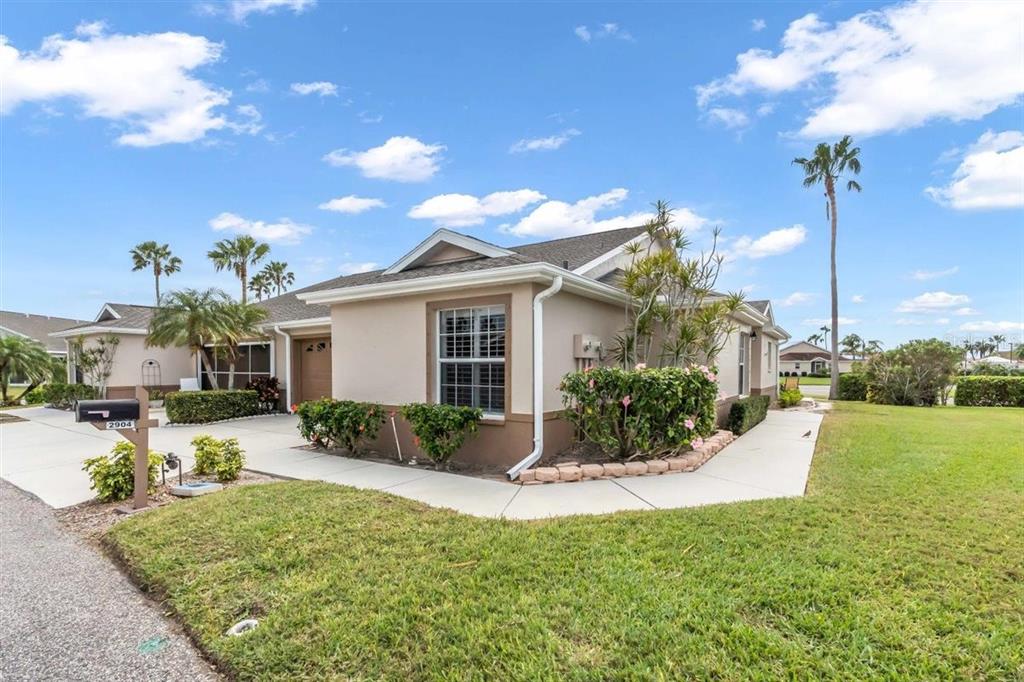 2904 CAPTAINS COURT UNIT 2904