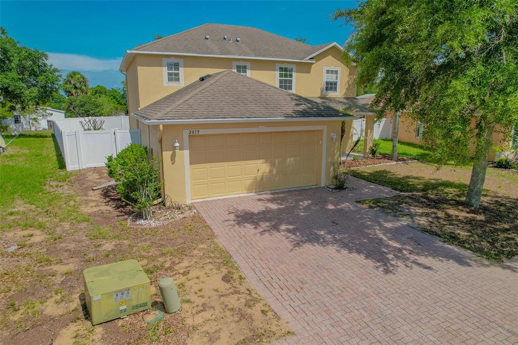 2019 HONEYBELL AVENUE