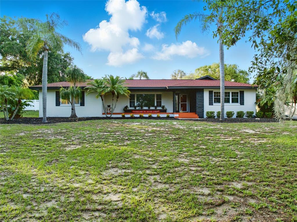 9269 SILVER LAKE DRIVE