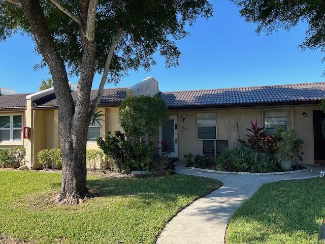 221 Lake Meryl Drive, West Palm Beach FL 33411