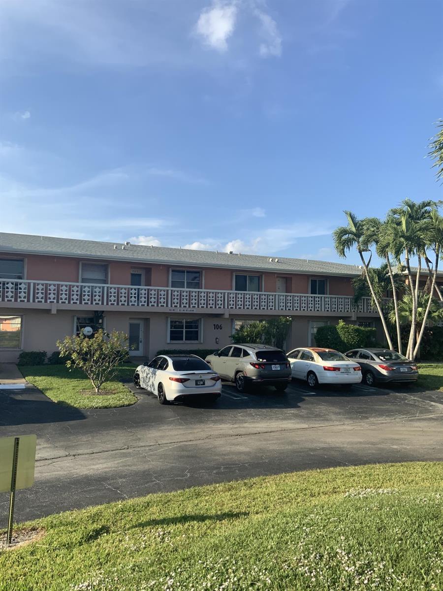 1621 NW 18th Avenue # 102, Delray Beach FL 33445