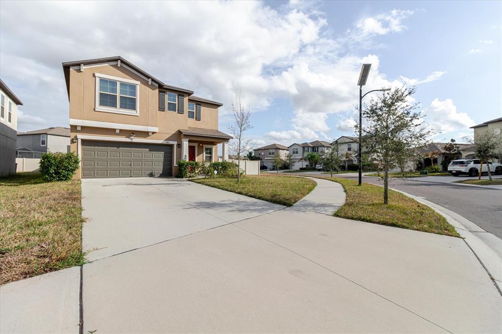 9411 LEMON DROP LOOP, SUN CITY CENTER, FL — photo 3 of 30