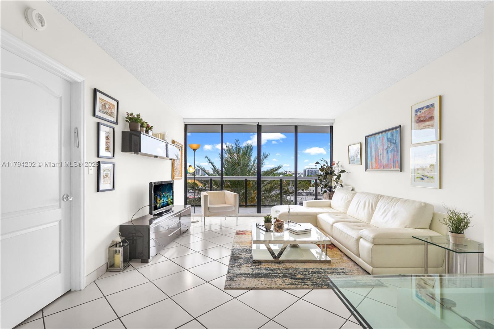 9455 Collins Ave # 603, Surfside FL 33154, SURFSIDE, FL — photo 4 of 23