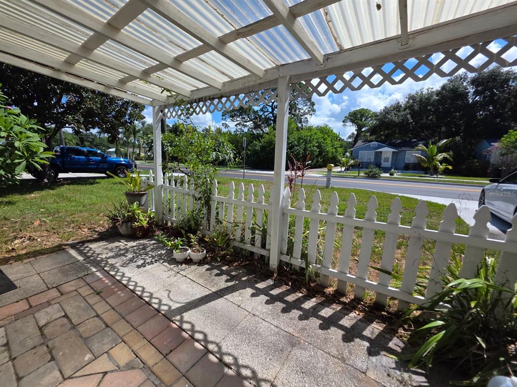 2015 58TH STREET S, GULFPORT, FL — photo 3 of 30
