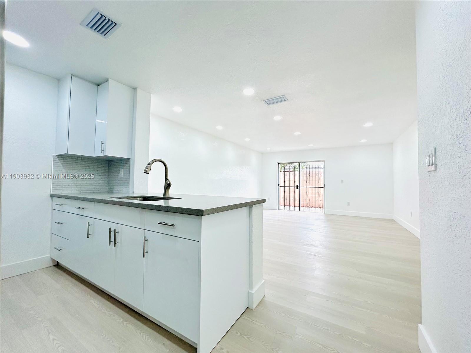 3639 W 11th Ave # 10, Hialeah FL 33012
