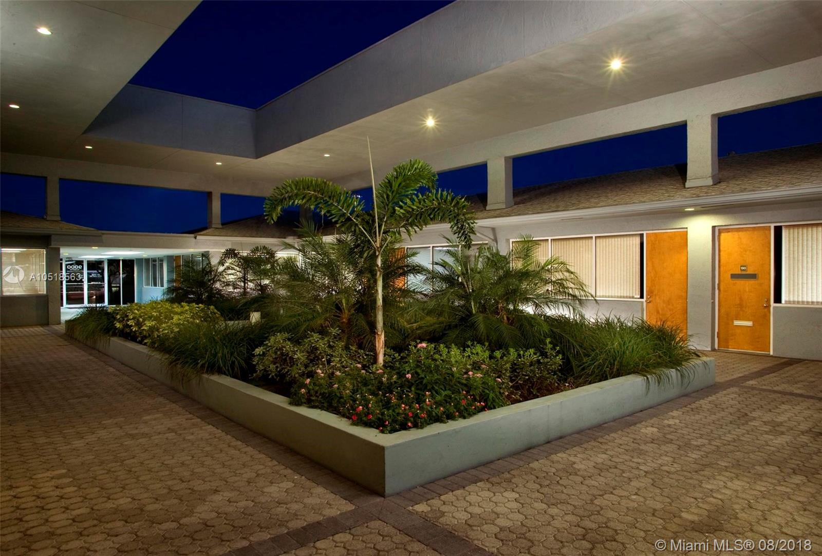 PEMBROKE PINES, FL — photo 2 of 4