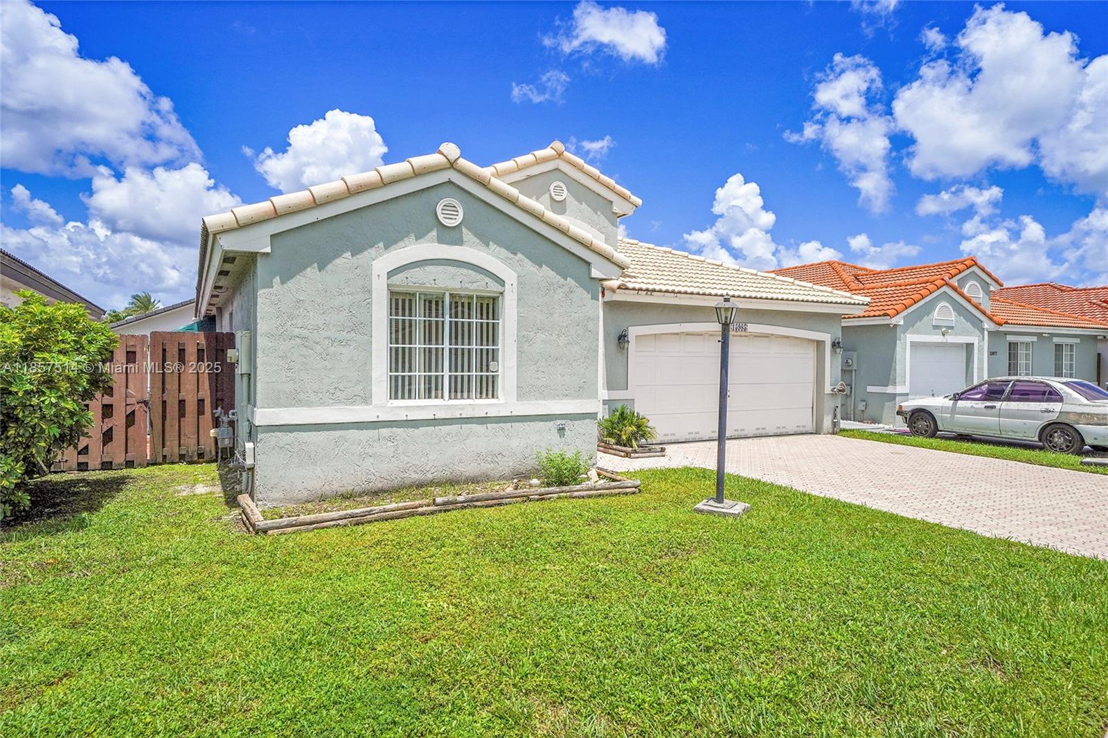 15985 SW 82nd St, Miami FL 33193