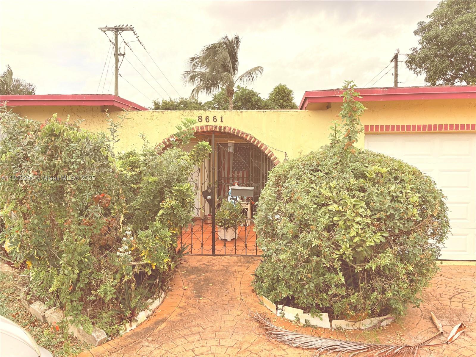 8661 Windsor Dr, Miramar FL 33025