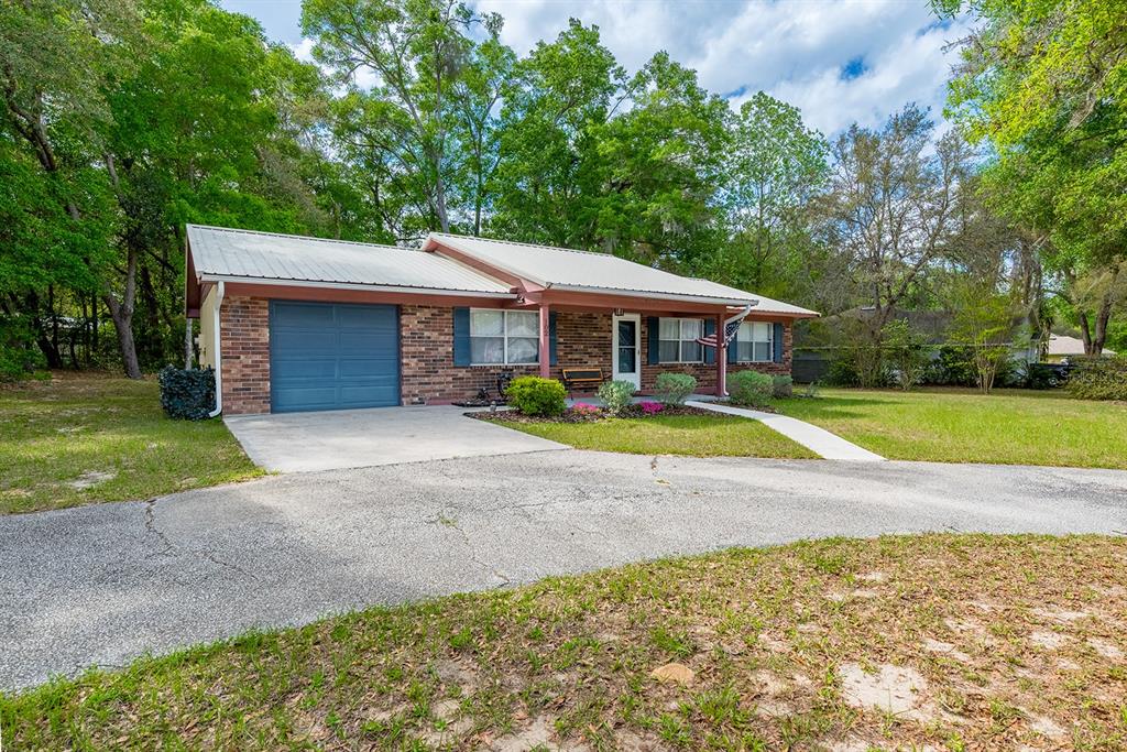 102 SWANS NEST CIRCLE, MELROSE, FL — photo 4 of 30