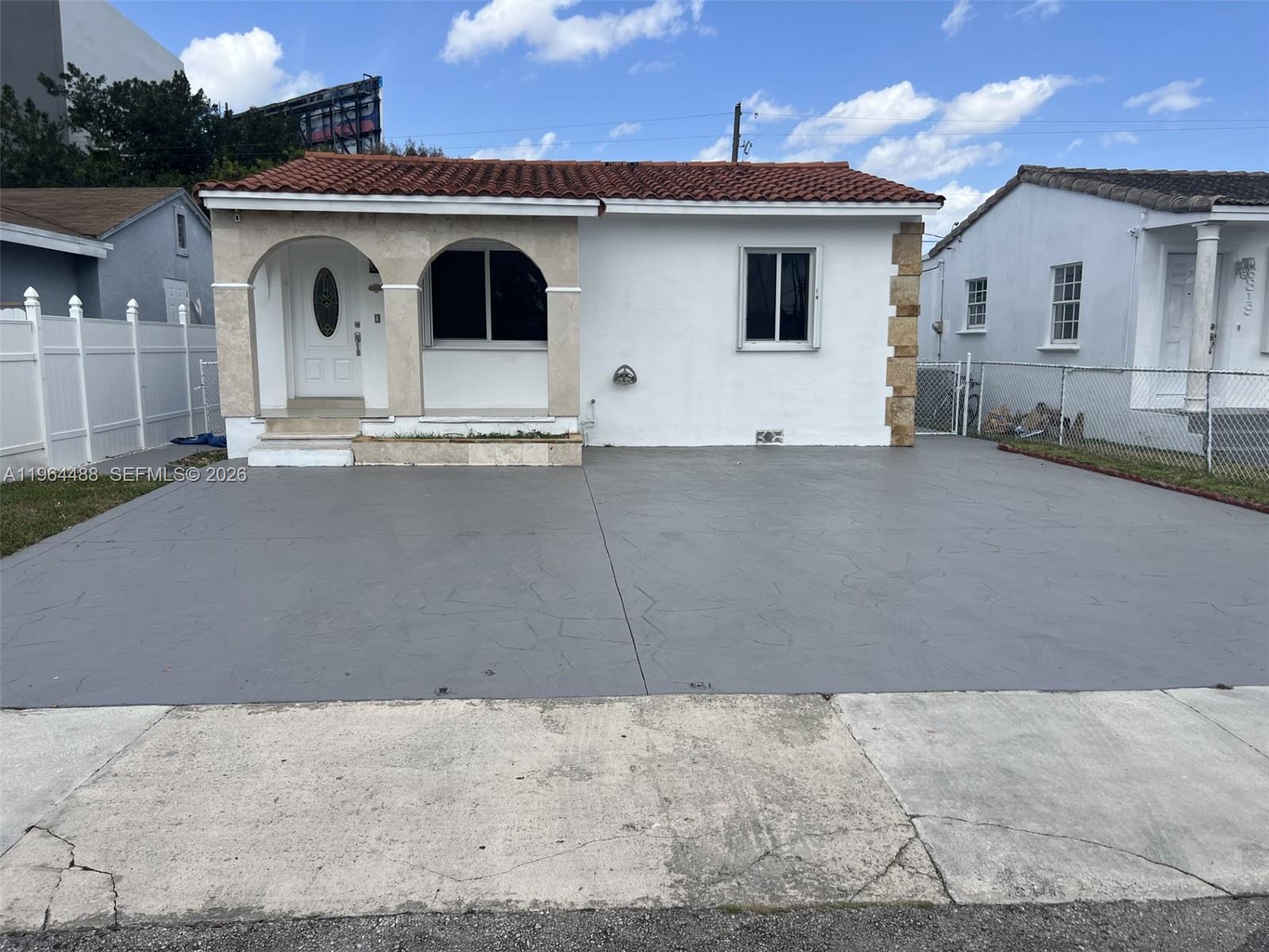 6823 SW 25th St, Miami FL 33155