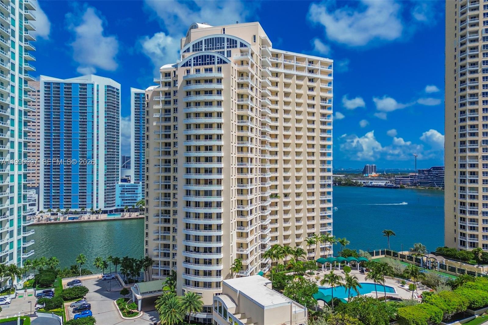 888 Brickell Key Dr # 807, Miami FL 33131