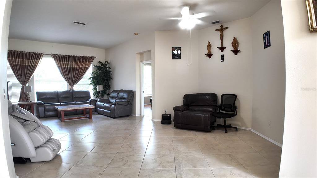 207 39TH STREET E, BRADENTON, FL — photo 4 of 30