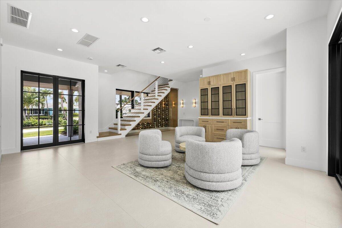 8 Leeward Circle, Jupiter FL 33469, JUPITER, FL — photo 5 of 30