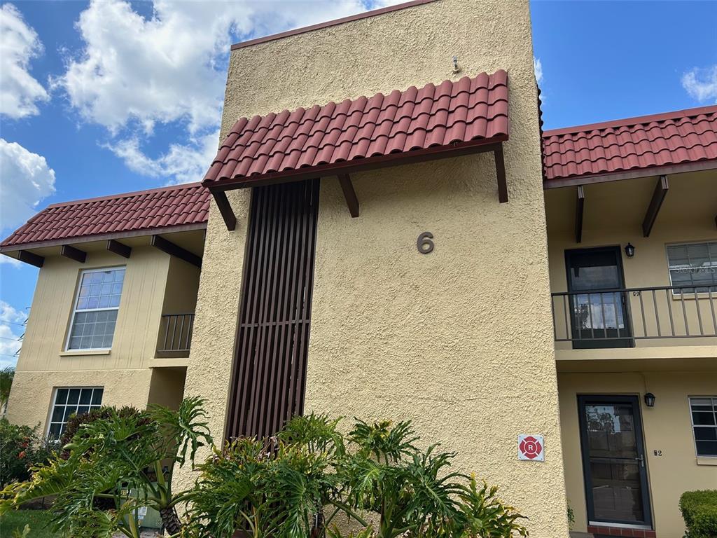 1845 S HIGHLAND AVENUE UNIT 6-11
