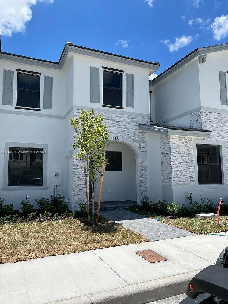 14732 SW 181st Ter # 14732, Miami FL 33187