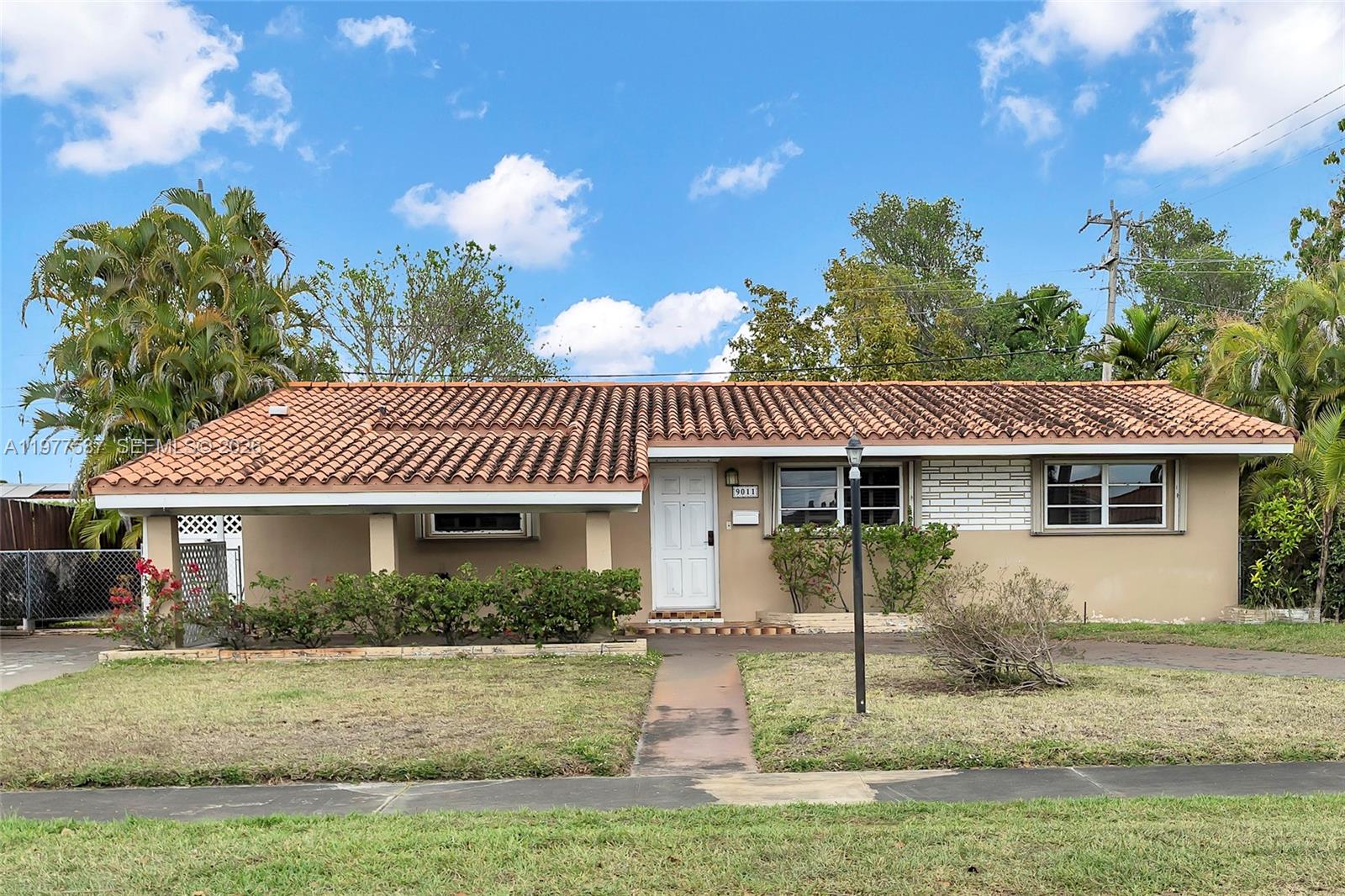 9011 SW 18th Ter, Miami FL 33165