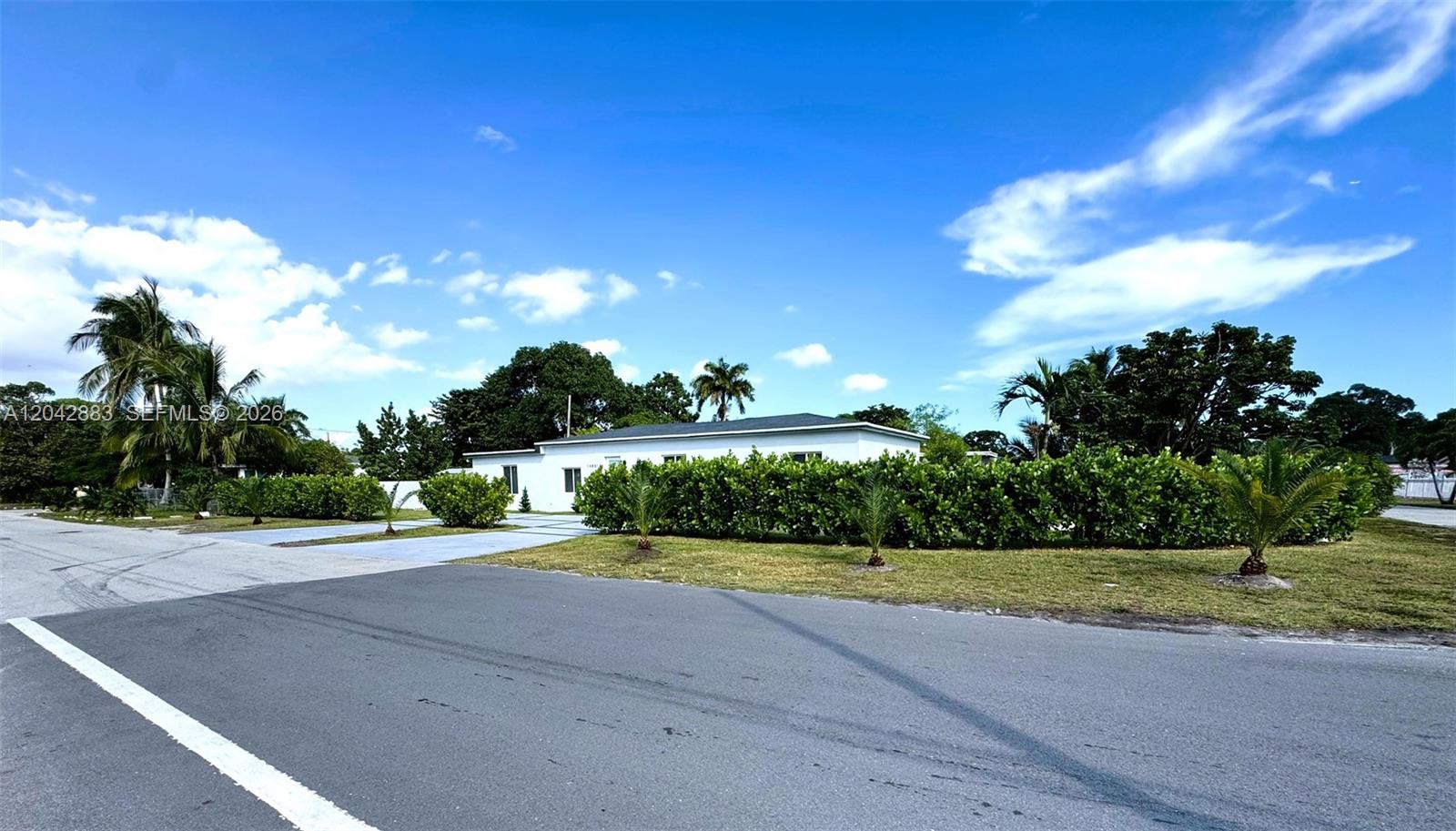 14801 NW 5th Ave, Miami FL 33168
