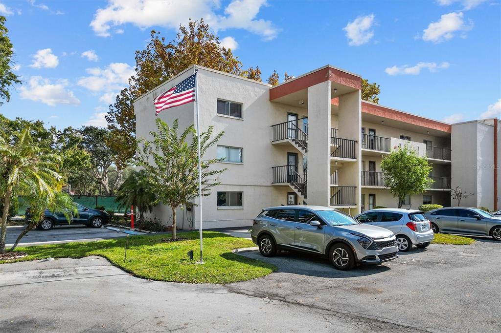 1130 N LAKE PARKER AVENUE UNIT E336