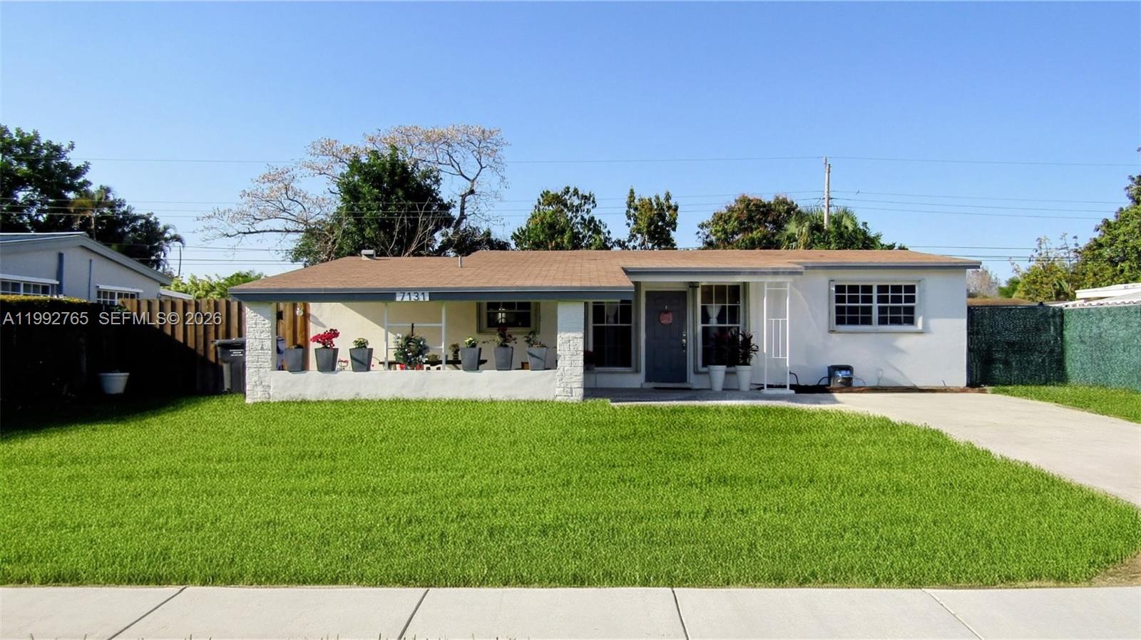 7131 Park St, Hollywood FL 33024