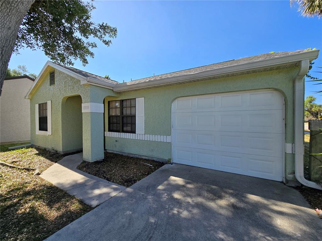 19583 KAPOK COURT