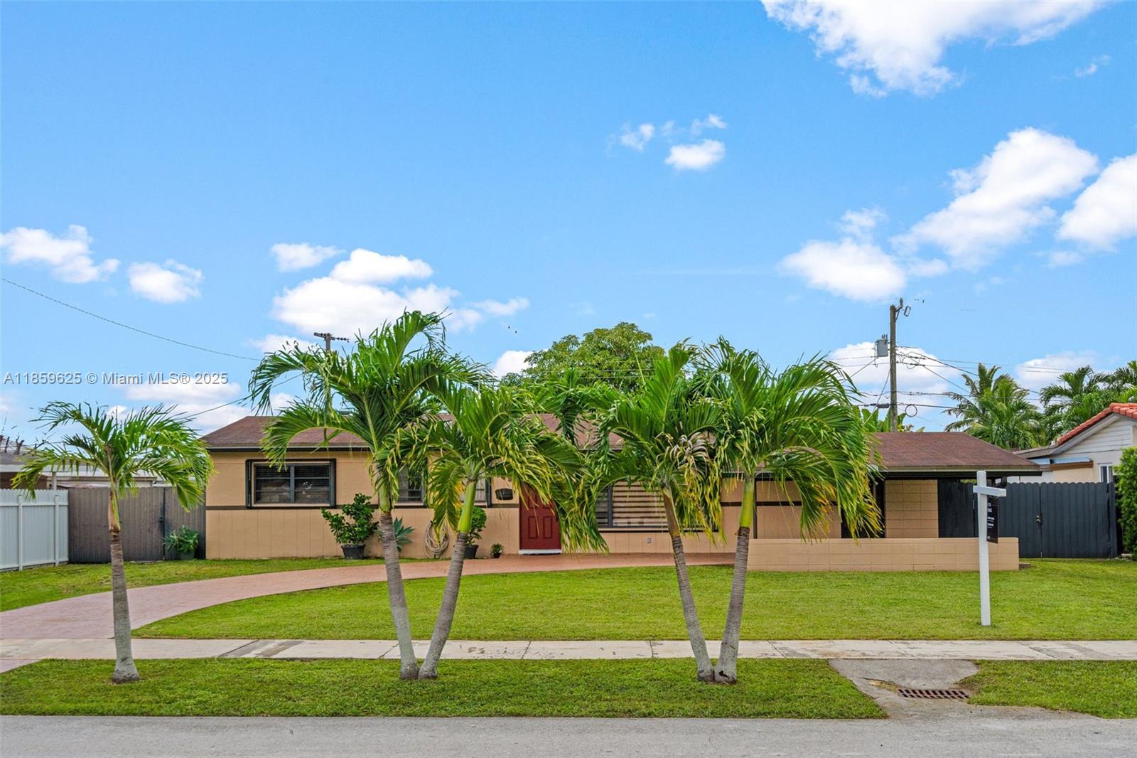 10450 SW 43rd St, Miami FL 33165