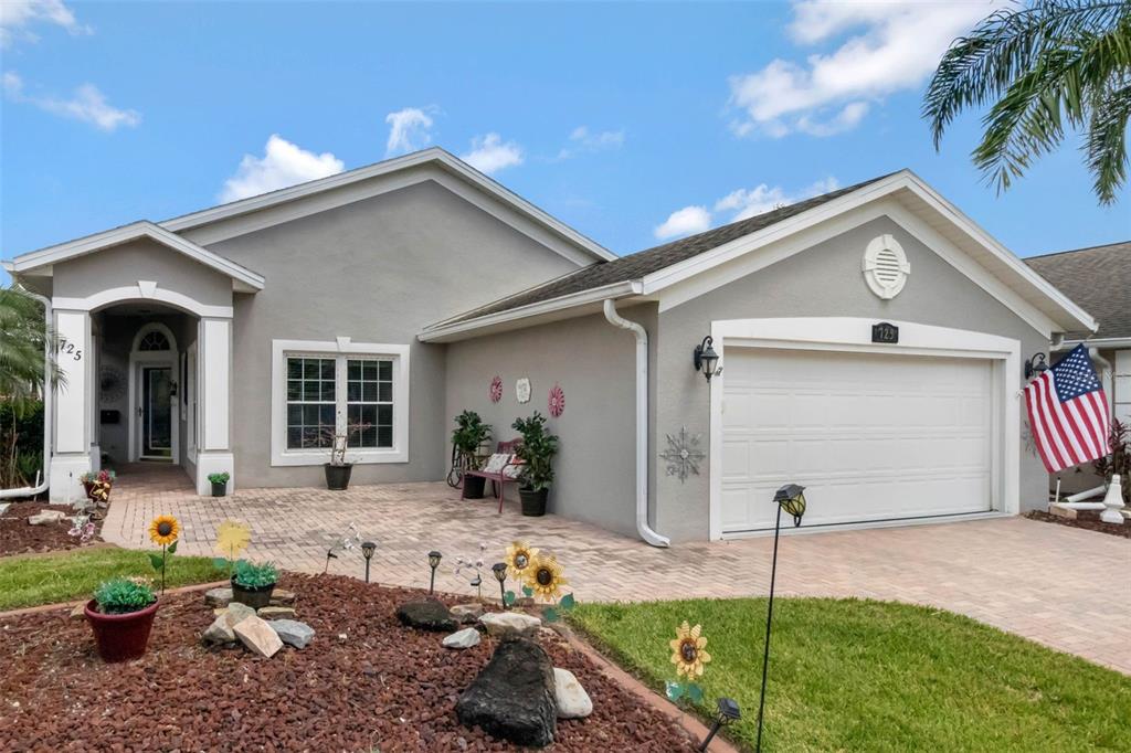 725 HIGH VISTA DRIVE
