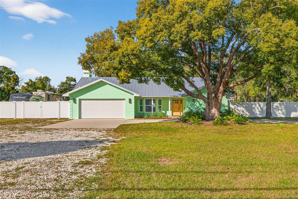 11945 74TH AVENUE, SEMINOLE, FL — photo 5 of 30