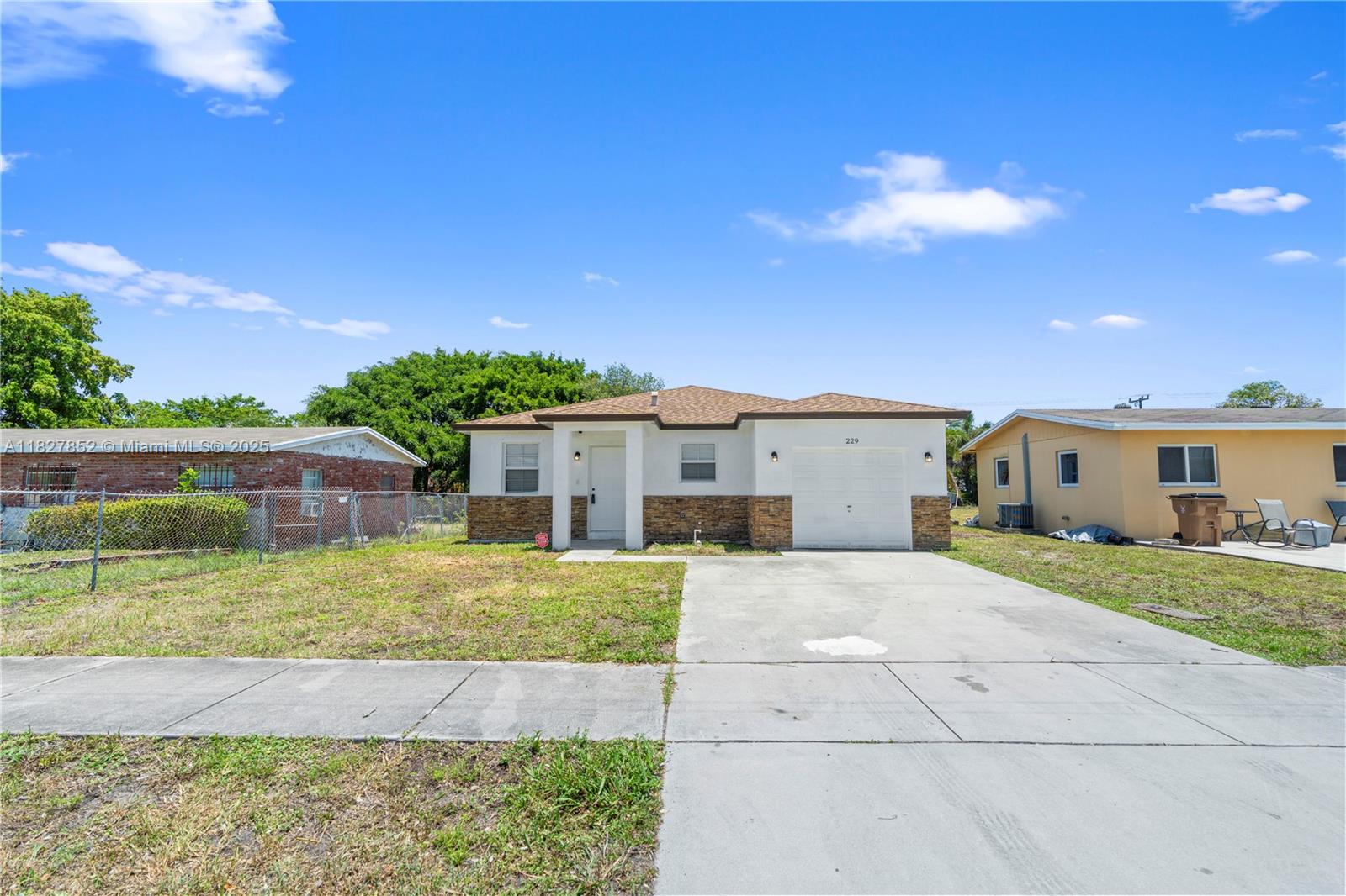 229 SW 2nd Ct, Deerfield Beach FL 33441