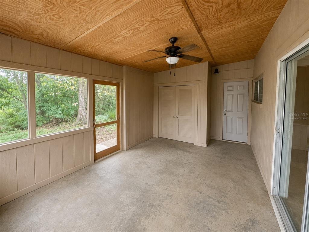 6013 IDLE A WHILE CIRCLE, DADE CITY, FL — photo 2 of 18