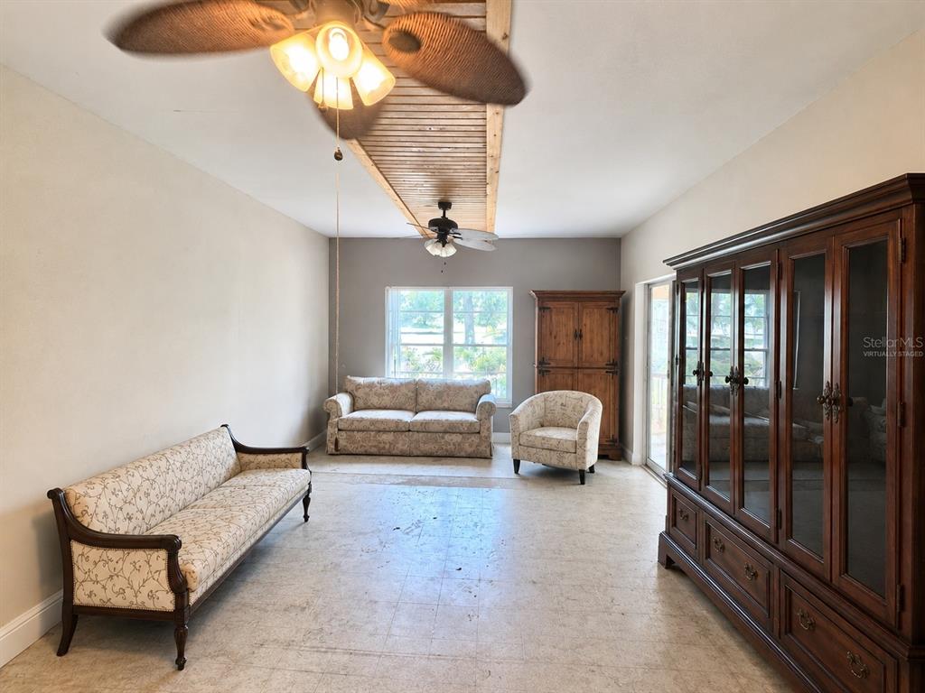6013 IDLE A WHILE CIRCLE, DADE CITY, FL — photo 3 of 18