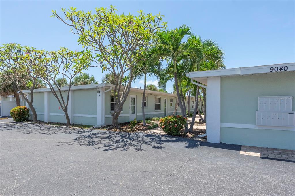 9040 BLIND PASS ROAD UNIT B1, ST PETE BEACH, FL — photo 3 of 30
