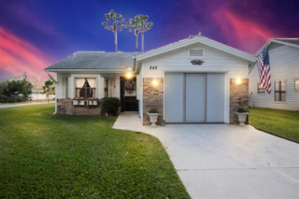 848 PINE SHORES CIRCLE