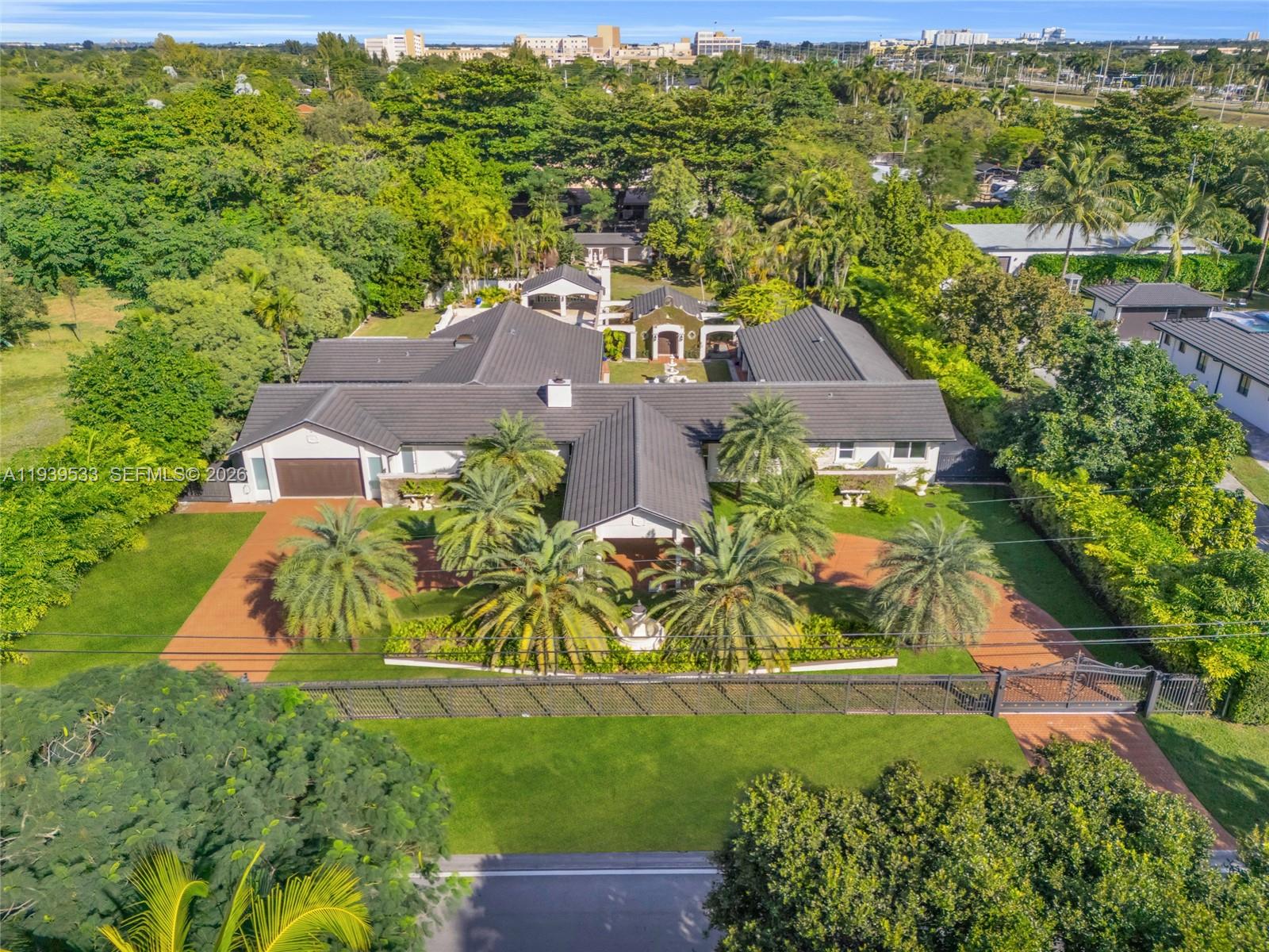 11835 SW 47th St, Miami FL 33175