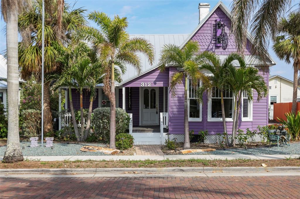 312 SULLIVAN STREET