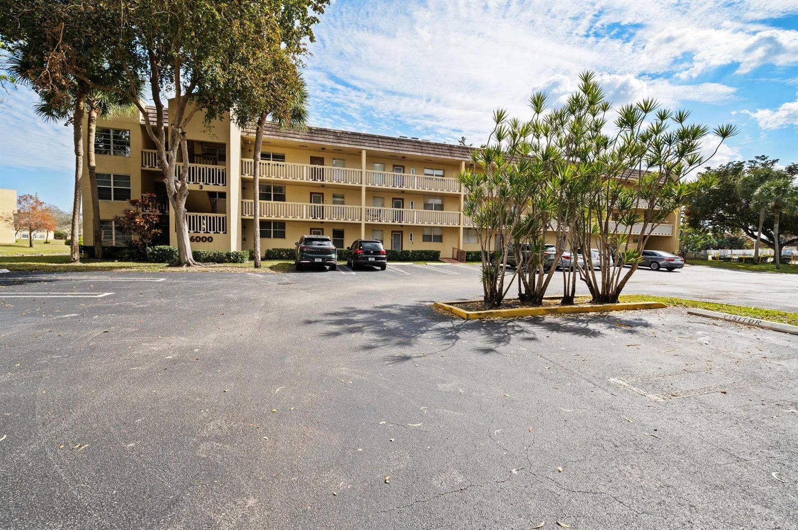 6000 NW 64th Avenue # 303, Tamarac FL 33319