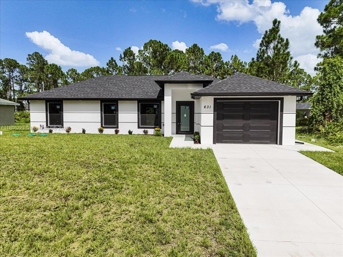 631 S Summit AVE, Lehigh Acres FL 33974