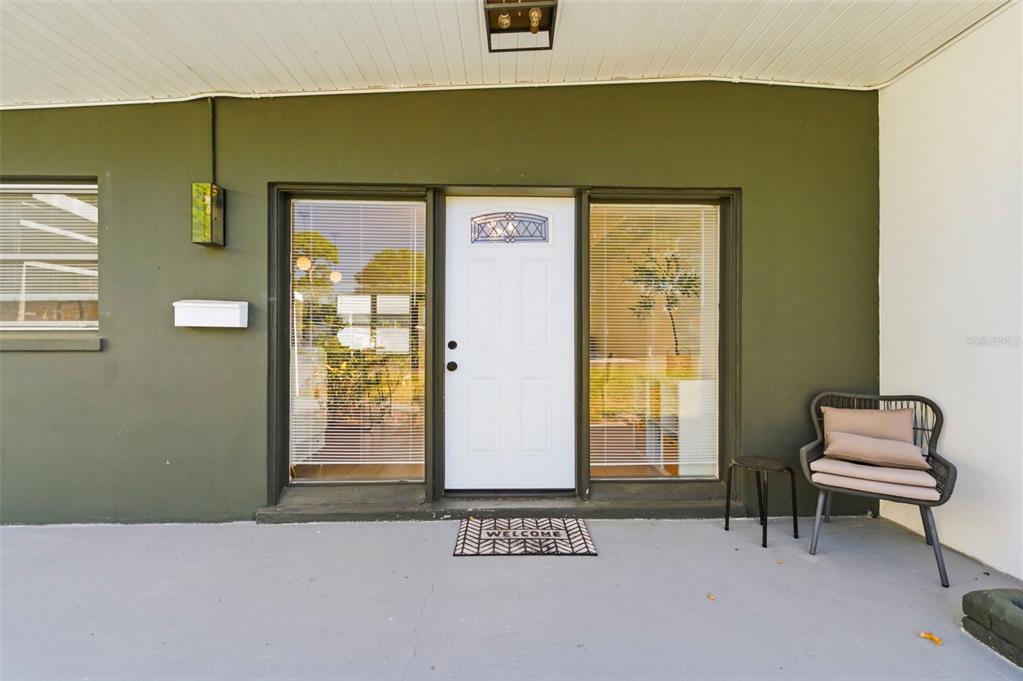 6350 HAMPTON DRIVE N, ST PETERSBURG, FL — photo 4 of 30