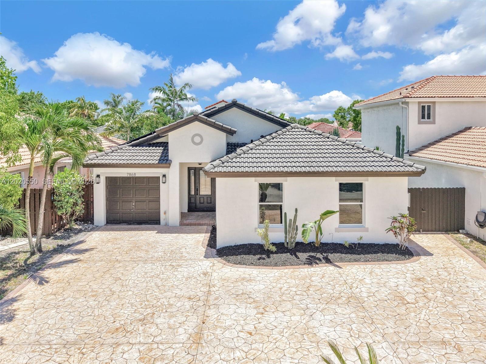 7868 NW 194th St, Hialeah FL 33015