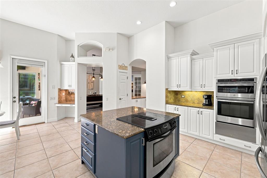 5091 JASMINE WAY, PALM HARBOR, FL — photo 3 of 30
