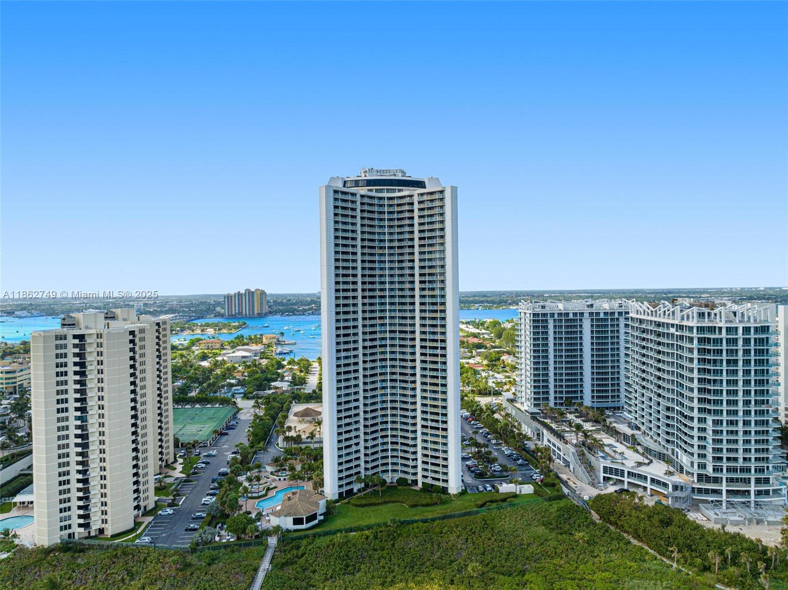 3000 N Ocean Dr # 24H, Singer Island FL 33404