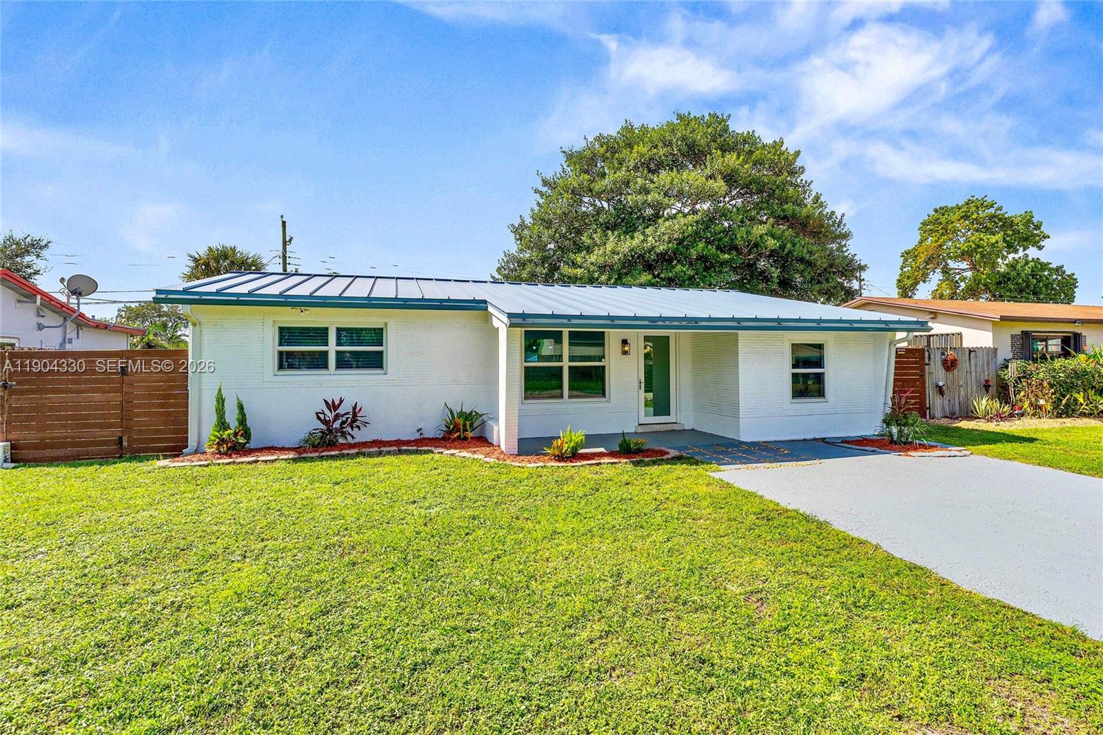 4649 SW 28th Ave, Dania Beach FL 33312